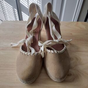Picon Wedge Espadrilles Women's Sz 9 Tan Suede Leather Closed Toe Ankle Tie